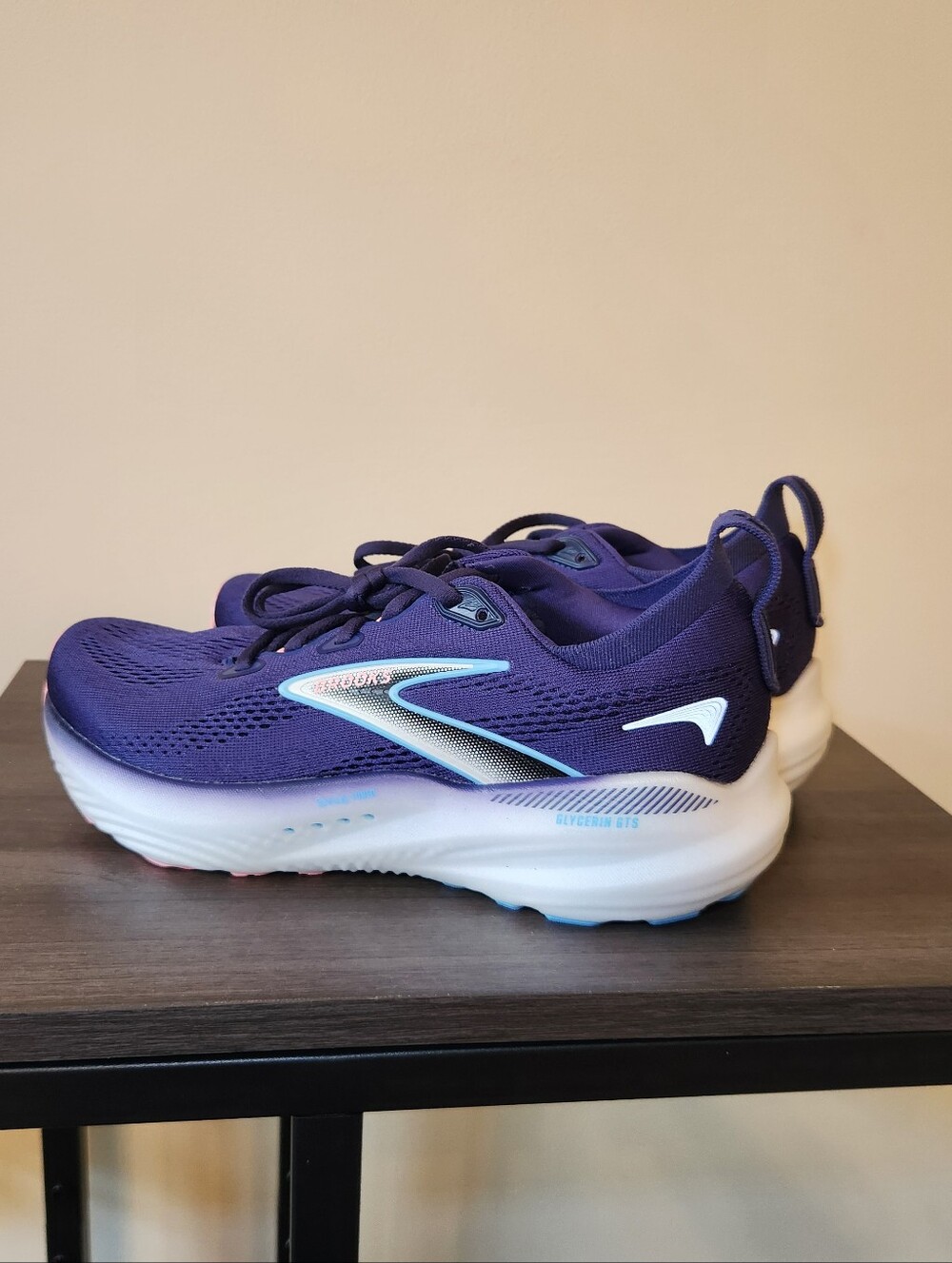 Brooks Glycerin GTS 22 Running Shoes Womens Size 7